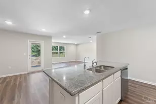 8076 Majestic Cypress Dr, Milton, FL 32583 - Photo 15