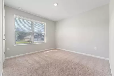 8076 Majestic Cypress Dr, Milton, FL 32583 - Photo 5