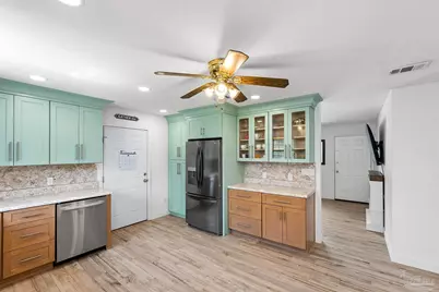 8939 Eagle Nest Dr, Navarre, FL 32566 - Photo 11