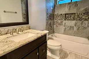 2460 Houston Cir, Gulf Breeze, FL 32563 - Photo 33
