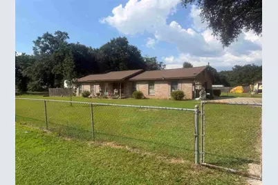 224 Caroline St, Pensacola, FL 32534 - Photo 1