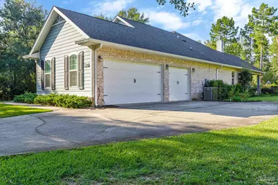 7071 Foxboro Cir, Pace, FL 32571 - Photo 3