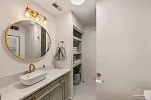 825 Bayshore Dr, Pensacola, FL 32507 - Photo 35
