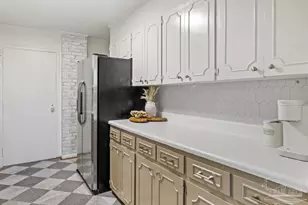 825 Bayshore Dr, Pensacola, FL 32507 - Photo 29