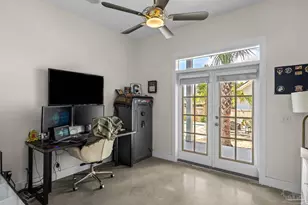 811 N Reus St, Pensacola, FL 32501 - Photo 9