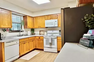 5385 Camile Gardens Circle, Milton, FL 32570 - Photo 11