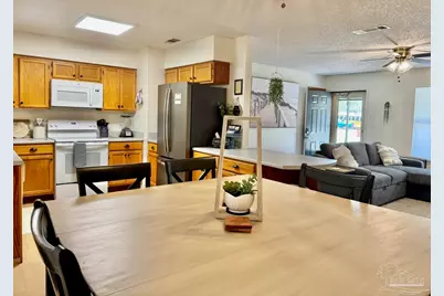 5385 Camile Gardens Cir, Milton, FL 32570 - Photo 15