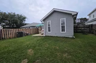 1307 Jasper St, Cantonment, FL 32533 - Photo 9