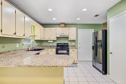5737 Bronco Pl, Milton, FL 32570 - Photo 11