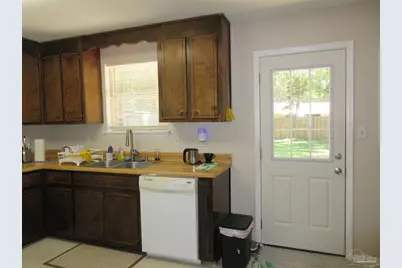 4300 Santa Villa Dr, Pace, FL 32571 - Photo 9