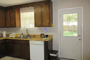 4300 Santa Villa Dr, Pace, FL 32571 - Photo 9