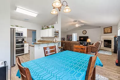 2410 Ennis Ct, Navarre, FL 32566 - Photo 11