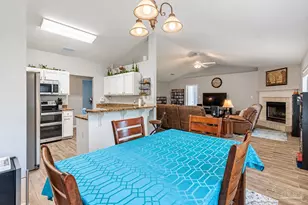 2410 Ennis Ct, Navarre, FL 32566 - Photo 11