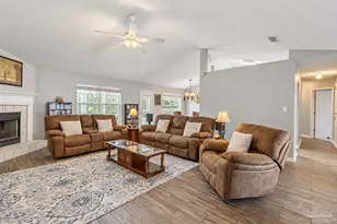 2410 Ennis Ct, Navarre, FL 32566 - Photo 7