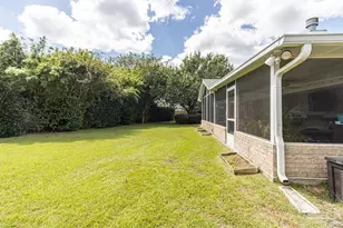 2410 Ennis Ct, Navarre, FL 32566 - Photo 37