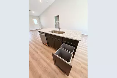 2014 Bainbridge Ave, Pensacola, FL 32507 - Photo 15