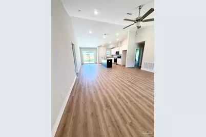 2014 Bainbridge Ave, Pensacola, FL 32507 - Photo 11