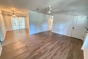 8240 Sedgefield Dr, Pensacola, FL 32507 - Photo 5