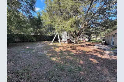 8240 Sedgefield Dr, Pensacola, FL 32507 - Photo 29