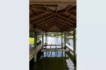 128 Highpoint Dr, Gulf Breeze, FL 32561 - Photo 61