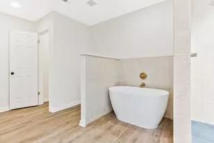 5720 Avenida Robledal, Pensacola, FL 32504 - Photo 69