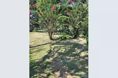 1211 W 9 1/2 Mile Rd, Cantonment, FL 32533 - Photo 7
