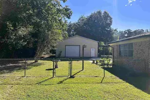 308 Vera St, Pensacola, FL 32514 - Photo 47