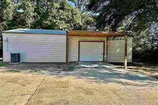 308 Vera St, Pensacola, FL 32514 - Photo 49