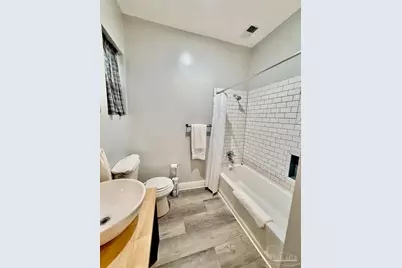 610 W La Rua St, Pensacola, FL 32501 - Photo 11
