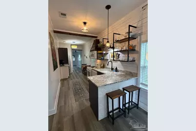 610 W La Rua St, Pensacola, FL 32501 - Photo 1
