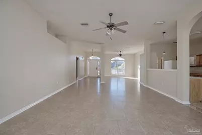 2106 Middleton Dr, Navarre, FL 32566 - Photo 7