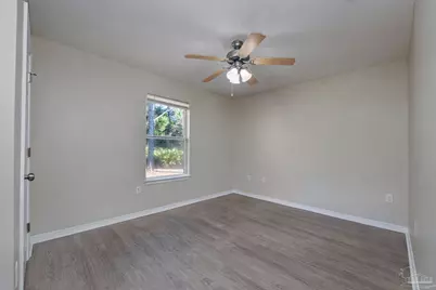 2106 Middleton Dr, Navarre, FL 32566 - Photo 21