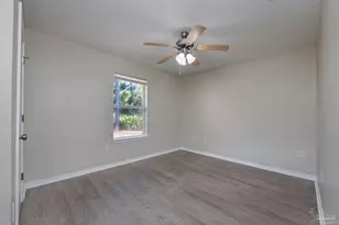 2106 Middleton Dr, Navarre, FL 32566 - Photo 21