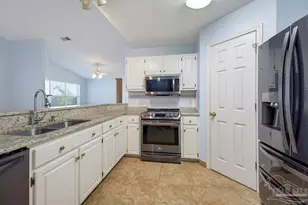 2801 Brassie Cir, Navarre, FL 32566 - Photo 13