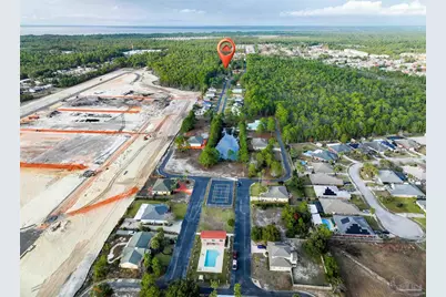 1810 W Smugglers Cove Cir, Gulf Breeze, FL 32563 - Photo 5