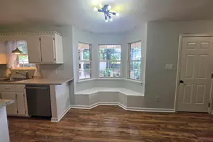 6031 Hamilton Bridge Rd, Milton, FL 32570 - Photo 9