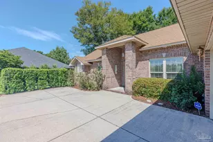 4252 Lancaster Gate Dr, Pace, FL 32571 - Photo 9