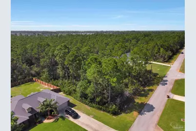 2151 Winfield Dr, Navarre, FL 32566 - Photo 3