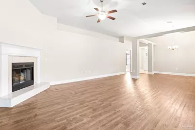 5635 Tucker Cir, Pace, FL 32571 - Photo 13