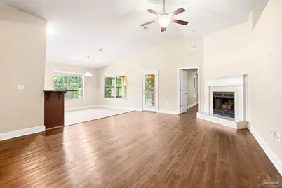 5635 Tucker Cir, Pace, FL 32571 - Photo 15