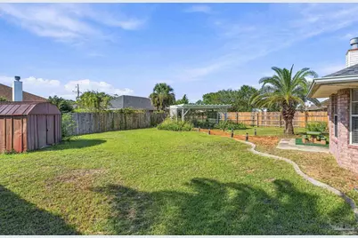 8213 Hartington Dr, Navarre, FL 32566 - Photo 7