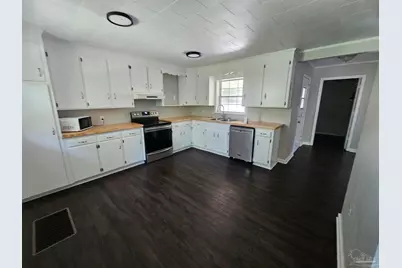 150 Springdale Cir, Pensacola, FL 32503 - Photo 9