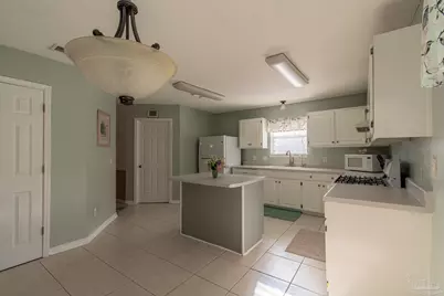 2104 Jarrod Dr, Cantonment, FL 32533 - Photo 13
