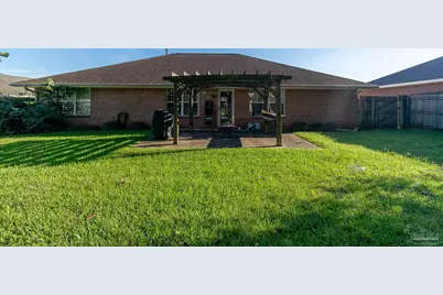 2104 Jarrod Dr, Cantonment, FL 32533 - Photo 7