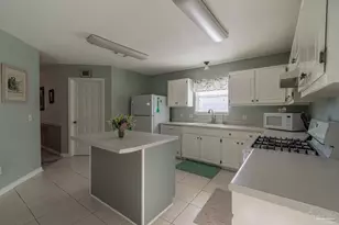 2104 Jarrod Dr, Cantonment, FL 32533 - Photo 11