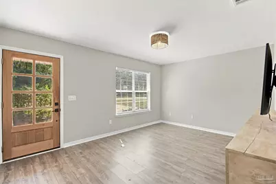 5640 Government Dr, Gulf Breeze, FL 32563 - Photo 3