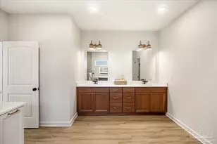 5000 Shoshone Dr, Pensacola, FL 32507 - Photo 9