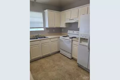 2321 Bur Oak Dr, Cantonment, FL 32533 - Photo 5