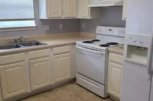 2321 Bur Oak Dr, Cantonment, FL 32533 - Photo 5