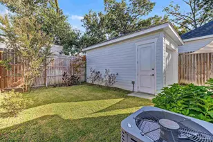 1206 E Fisher St, Pensacola, FL 32503 - Photo 37